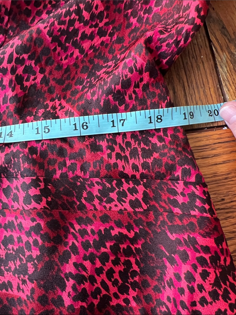 Vintage Red Satin Skirt Set with Black Velvet Collar - Picture 9 of 11
